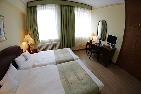 Discount hotel in the centre of Budapest - Hotel Metro Budapest - triple room