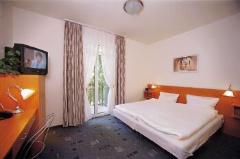 3 star hotel on Buda side - Hotel Luna - Luna room